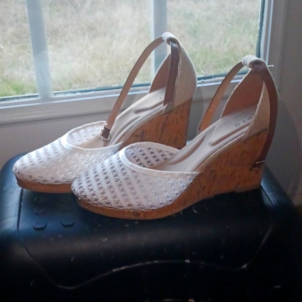 Apt.9 Defined Comfort Wedged Heels